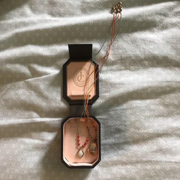 Juicy Couture Crown Locket Layered Necklace👑 - Picture 2 of 3